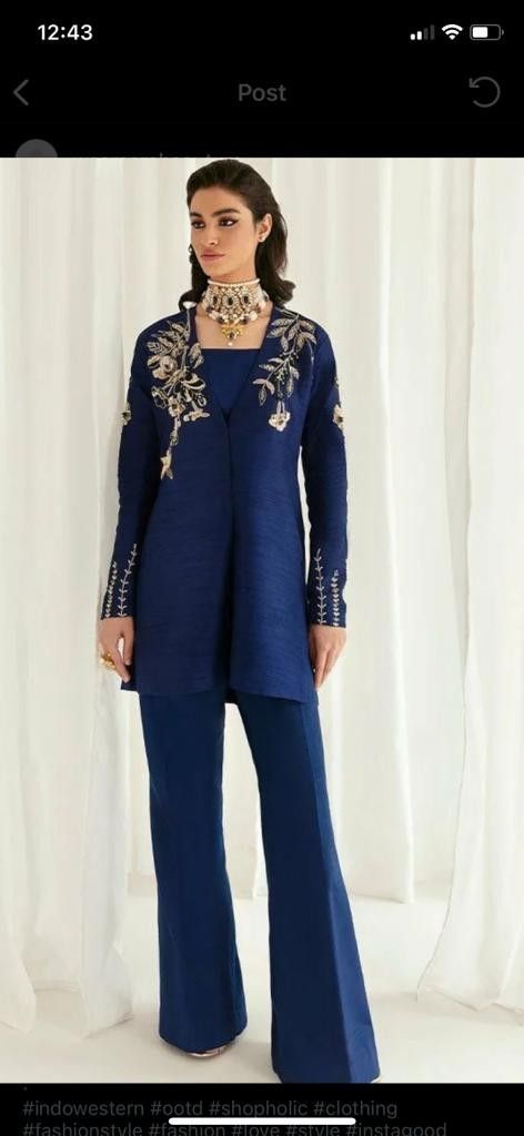 Raw Silk Pants, Velvet Dresses Outfit, Suits 2023, Jacket Korean, Velvet Dress Designs, Silk Outfit, Sleeves Designs For Dresses, Pakistani Bridal Dresses, Simple Pakistani Dresses