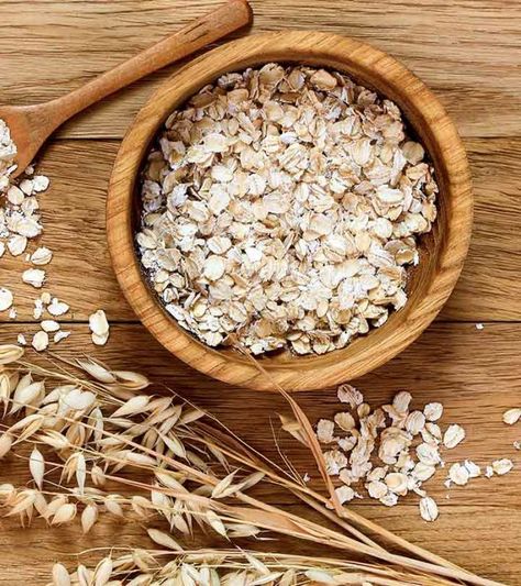 Oatmeal For Skin, Oatmeal Benefits, Wild Oats, Breakfast Choices, Oats Breakfast, Natural Cleanser, Homemade Face, Hair Food, Lower Cholesterol