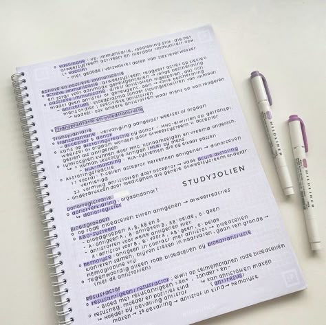 Simple Neat Notes, Note Style Ideas, Dotted Notebook Notes, Minimalist Notes Aesthetic, Minimal Notes Aesthetic, Aesthetic Notes Inspo Simple, Aesthetic Notes Purple, Cute Organized Notes, Whitelines Notebook Notes