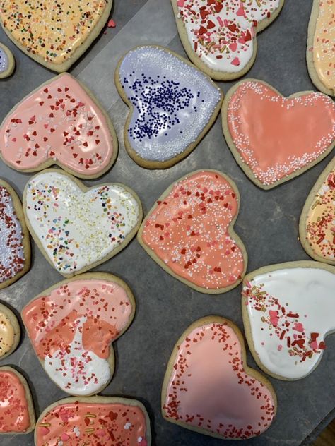 Valentine Cookie, Pretty Desserts, Pretty Dessert, Valentine Cookies, I Luv U, Sweet Food, Baking Ideas, Cookie Designs, Pretty Food