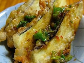 Tempura Eggplant, Eggplant Tempura, Dinner Rolls Easy, Tempura Recipe, Spicy Eggplant, Rolls Easy, Tempura Batter, Hot Chili Sauce, Eggplant Dishes