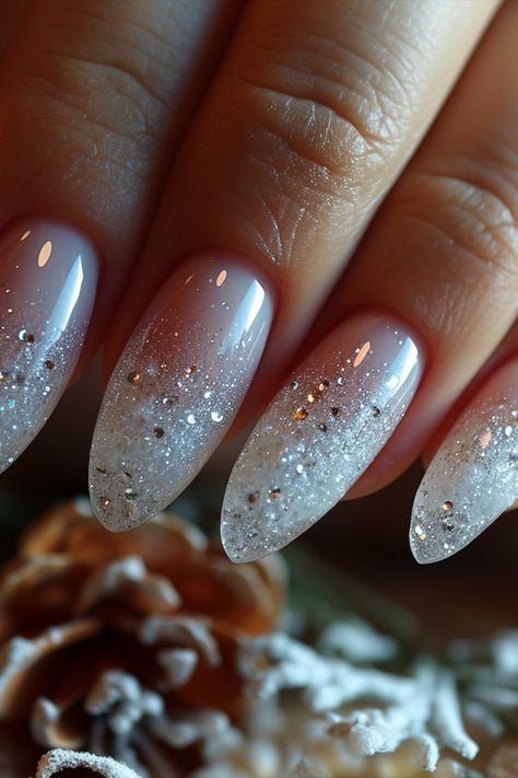 Ombre Glitter Nails Winter Wedding Nail Ideas, Nail Art Designs Glitter Sparkle, Holiday Nails Ombre, Starfall Nails, White Nails With Sparkles, Holiday Ombre Nails, Winter Nails 2024 Trends, Nail Designs Glitter Ombre, Sparkle Tip Nails