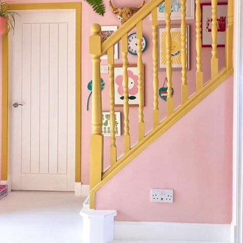 Hallway Paint Colors To Brighten, Yellow Hallway, Pink Hallway, House Hallway, Hallway Makeover, Hallway Colours, Hallway Inspiration, House Redesign, Striped Room