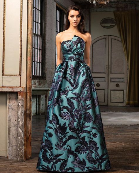 Long Dinner Gown, Brocade Gown, Theia Couture, Dinner Gowns, Silk Brocade, Clothes Ideas, Couture Collection, Velvet Dress, Ball Gown