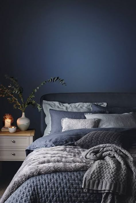 Blue Bedroom Ideas For Couples, Winter Bedroom, Blue Bedroom Decor, Dark Bedroom, Shabby Chic Bedrooms, Couple Bedroom, Gray Bedroom, Trendy Bedroom, Blue Rooms