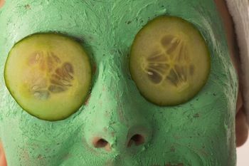 Cucumber Eyes, Avacado Face Mask, Aspirin Face Mask, Kid Sleep, Homemade Scrubs, Orange Face Mask, Spa Stuff, Homemade Facial, Spa Recipes