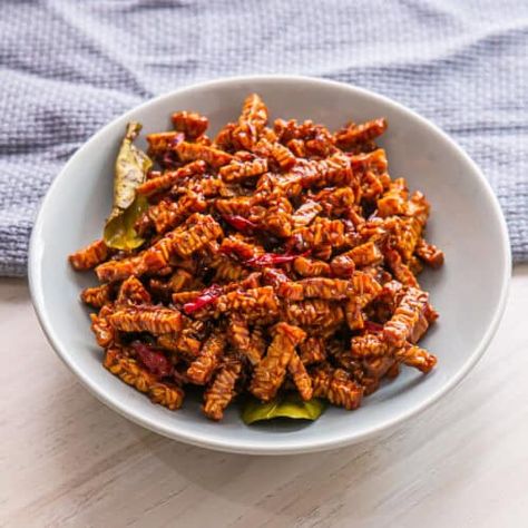 Authentic Indonesian Tempeh Orek - Much Butter Tempeh Aesthetic, Tempeh Noodles, Crispy Tempeh, Spicy Tempeh, Mendoan Tempe, Tempeh Stir Fry, How To Cook Tempeh, Fruit Pastries, Sour Fruit