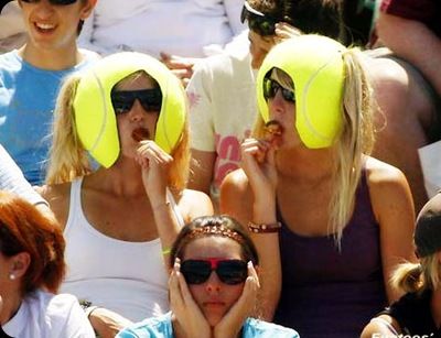 They've got tennis on the brain. Tennis Funny, Olympic Party, Tennis Fan, Funny Photo, Perfectly Timed Photos, People Of Interest, Olympic Sports, Tennis Fashion, Play Tennis