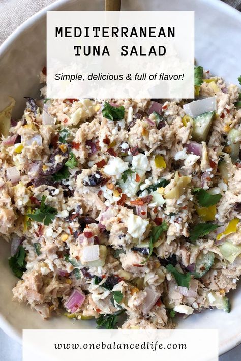 A weekday meal prep staple! This mediterranean tuna salad has all the flavors and is perfect for a healthy lunch during the week. #tunasalad #healthysalad #mealprep #mealpreprecipes #tunasaladrecipes Weekday Meal Prep, Salad Mediterranean, Mediterranean Tuna, Mediterranean Tuna Salad, Mediterranean Diet Food List, Mediterranean Recipes Healthy, Main Recipes, Mediterranean Diet Recipes Dinners, Healthy Tuna