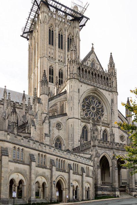 Washington National Cathedral, Massachusetts Heights, Washington, D.C., United States Washington National Cathedral, English Gothic, National Cathedral, George H W Bush, Saint Peter, Cathedral Church, Church Building, Episcopal Church, Theodore Roosevelt