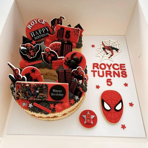 Spider Man Number Cake, Spiderman Number Cake, Number 2 Cakes, Spiderman Cupcakes, 7th Birthday Cakes, Cake Pulls, Happy 5th Birthday, Spiderman Cake, Number Cakes