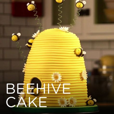 Bee Hive Cake, Working With Fondant, Beehive Cake, Sculpted Cake, Nerdy Nummies, Making Cakes, Youtube Sensation, Sculpted Cakes, Life Is Sweet