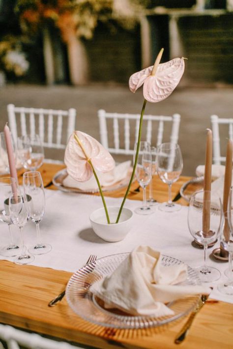 What Are the Wedding Flowers for 2021? - Article On Thursd. Beautiful Wedding Centerpiece, Anthurium Flower, Simple Wedding Flowers, Wedding Reception Flowers, Wedding Table Flowers, Reception Flowers, Minimal Wedding, Wedding Arrangements, Wedding Tablescapes