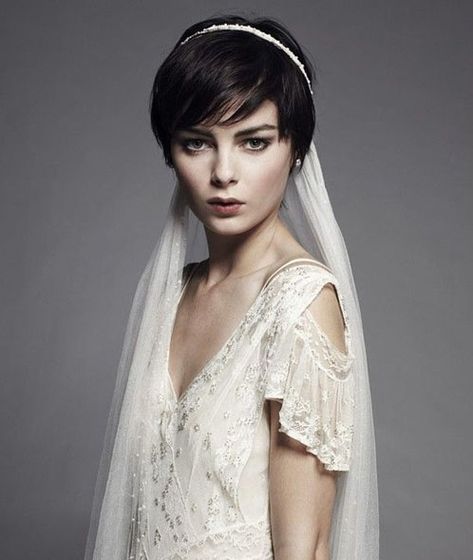 15 Gorgeous Wedding Hairstyles for Short Hair Pixie Bride, Short Hair Bride, Wedding Veils Short, Short Veil, Wedding Hairstyles With Veil, Best Wedding Hairstyles, Trendy Wedding Hairstyles, Short Wedding Hair, Wedding Headpiece