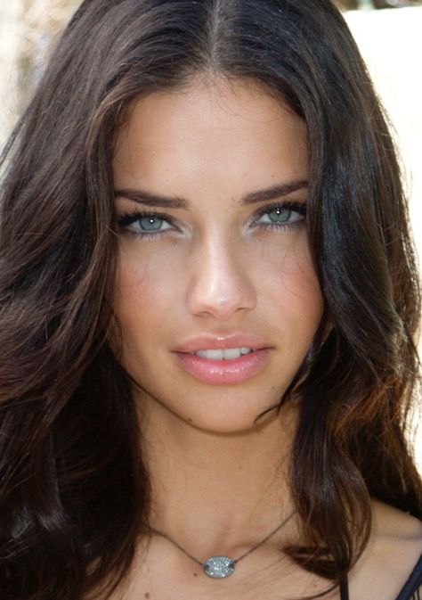 Adriana Lima Eyes, Adriana Lima Face, Adrian Lima, Adriana Lima Makeup, Adrina Lima, Adriana Lima Style, Adriana Lima Young, Adriana Lima Victoria Secret, Victoria Secret Models