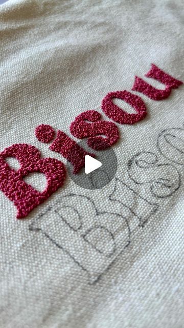 Embroidery Name Designs, Embroidery Lettering, Diy Cut Shirts, Embroidery Letters, Name Design, Embroidered Tshirt, Cut Shirts, Le Point, Macrame