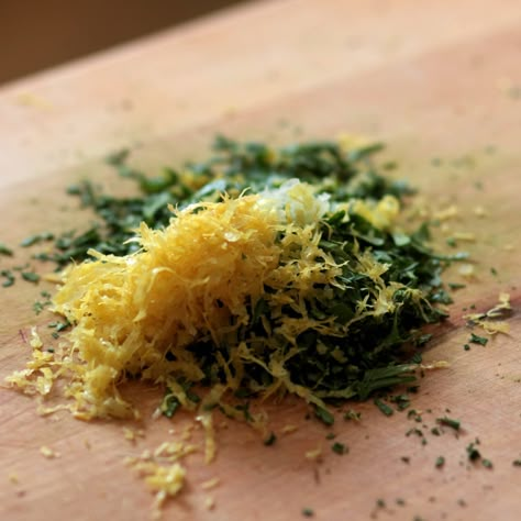 Lemon Gremolata Recipe, Gremolata Recipe, 2023 Recipes, Food Favorites, Cooking Lessons, Eating Recipes, Seasoning Mixes, Small Bites, Classic Italian