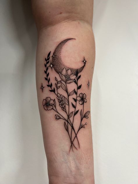 Night Garden Tattoo, Gothic Floral Tattoo, Garden Tattoos, Health Tattoo, Garden Tattoo, Flower Tattoo Sleeve, Sleeve Ideas, Sleeves Ideas, Night Garden