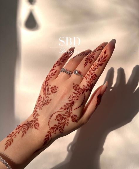 London Henna Artist (@sbd.designs) • Instagram photos and videos