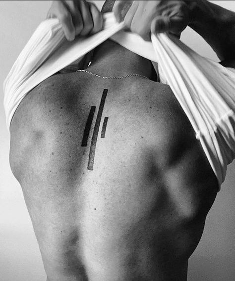 Classic Tattoos For Men, Small Geometric Tattoo, Tattoo Font For Men, Maching Tattoos, Shadow Tattoo, Abstract Tattoo Designs, Tattoo Inspiration Men, Inspiration Tattoos, Back Tattoos For Guys