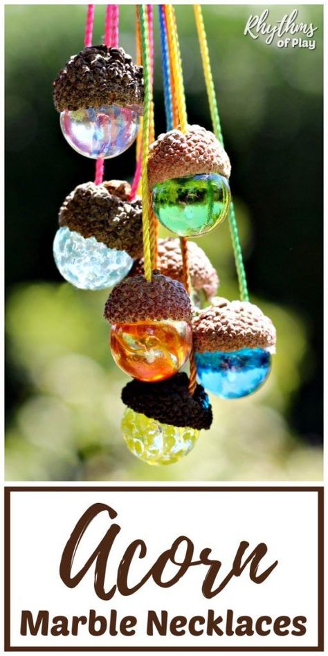 DIY Acorn Marble Necklace - this is an easy nature craft for kids and adults. Made with natural acorn caps, they're the perfect piece of handmade jewelry - for yourself or a gift. They also make wonderful window decorations. | #RhythmsOfPlay #HandmadeJewelry #KidsCrafts #HandmadeGiftIdea #BirthdayGiftDIY #Acorns #HomemadeGiftIdea Homemade Gifts For Dad, Acorn Caps, Diy Jewelry Making Tutorials, Nature Craft, Marble Necklace, Acorn Crafts, Homemade Ornaments, Ornament Ideas, Wood Crafts Diy