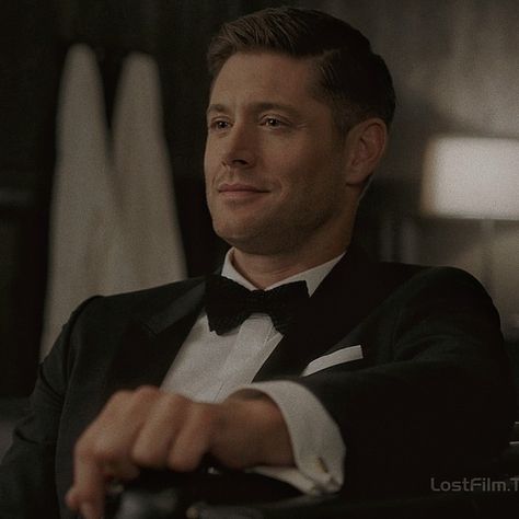 Dean Aesthetic, Dean Winchester Imagines, Michael Supernatural, Michael Dean, Dean Winchester Shirtless, Jesen Ackles, Supernatural Bunker, Supernatural Jensen, Supernatural Dean Winchester