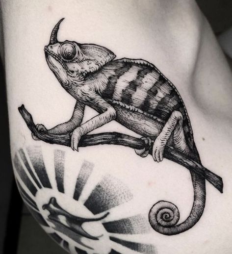 Tree Tattoo Ankle, Chameleon Tattoo, Animal Tattoos For Men, Lizard Tattoo, Hipster Tattoo, Neo Tattoo, Simple Tattoos For Guys, Insect Tattoo, Wrist Tattoos For Guys