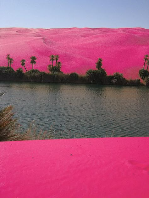 pink sand http://gwgarch.tumblr.com/ Pink Desert, Libya, Places Around The World, Amazing Nature, Mother Earth, Beautiful World, Wonders Of The World, Mother Nature, Nepal