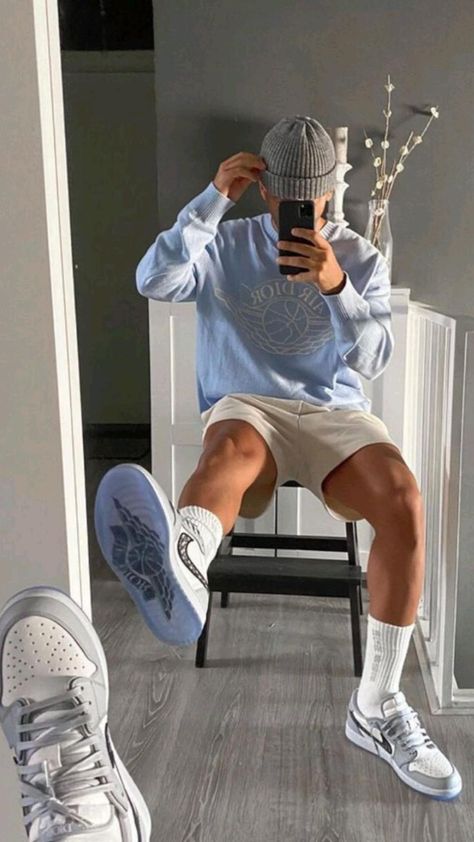 White Beanie Outfit, Skater Boy Style, Men's Street Wear, Men's Summer Outfits, Air Dior, Summer Outfits 2022, Beanie Outfit, Nike Shoes (men), Mens Summer Outfits