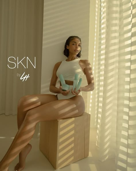 Lori Harvey Skin Care, Model With Product, African Skin Care, Lotion Brands, Satisfying Pictures, Skincare Products Photography, Skin Aesthetics, Beauty Ads, Lori Harvey