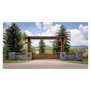 A Ranch True to its Past - Farmhouse - Landscape - Denver - by Designscapes Colorado Inc. | Houzz Farm Gates Entrance, Ranch Entrance Ideas, Entrance Gates Driveway, Acreage Landscaping, Property Gates, Gated Entrance, Driveway Entrance Landscaping, Ranch Fencing, Farm Entrance