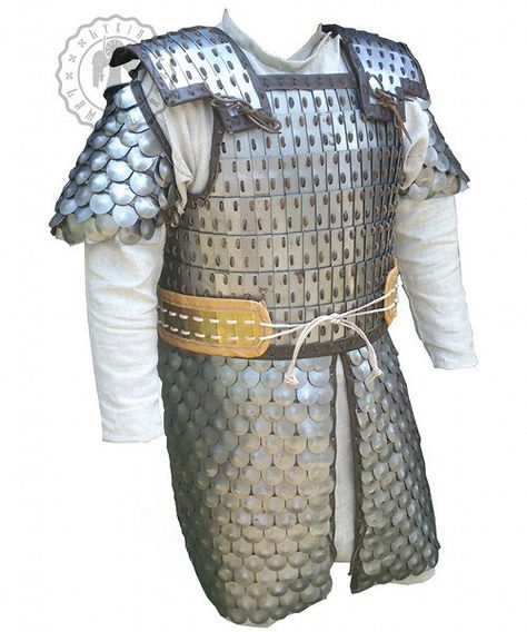 The above armor is a stylization of Scythian and Sarmatian armors. Linking of scale and lamellar plates. Plates thickness: 1mm.… Medieval Warriors, Armor Inspiration, Red Mountains, Lamellar Armor, Sca Armor, Scale Armor, Types Of Armor, Viking Armor, Armor Ideas