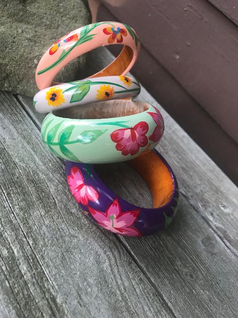 Beautiful Hand-painted Set of 4 Stunning Floral Vintage | Etsy Art Fair Booth, Silk Thread Bangles Design, Glen Cove, Bracelets Vintage, Bracelet Rainbow, Silk Thread Bangles, Fancy Jewellery Designs, Hand Wrist, Hand Painted Jewelry