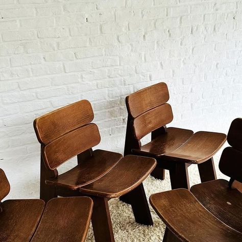 VNTG on Instagram: "For sale: Set of 4 brutalist oak dining chairs, 1970s - - More info: www.vntg.com/253901/ - - Tip: use the 'clickable' link in our bio for easy access to our latest posts. - - #forsale #brutalist #oak #dining #chairs #1970s #dining_chair #seating #seventies #midcenturyliving #eclecticstyle #reuse #furnitureporn #contemporarydesign #vintagefurniture #mcm #interiordecoration #inspiration #vintagelover #20stcentury #midcenturyinterior #midcenturyhome #home #archdigest #vintagel Midcentury Interior, Mid Century Living, Oak Dining Chairs, Hand Craft, Vintage Lover, Eclectic Style, Mid Century House, Vintage Furniture, Dining Chair