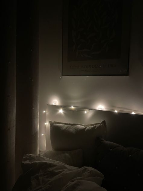 Dim Lighting Bedroom Aesthetic, Fairy Lights On Bed Frame, Fairy Lights On Headboard, Bedframe Lights, Fairy Lights Around Bed, Fairy Lights Headboard, Fairy Lights Over Bed, Fairy Lights Behind Bed, Lights On Bed Frame