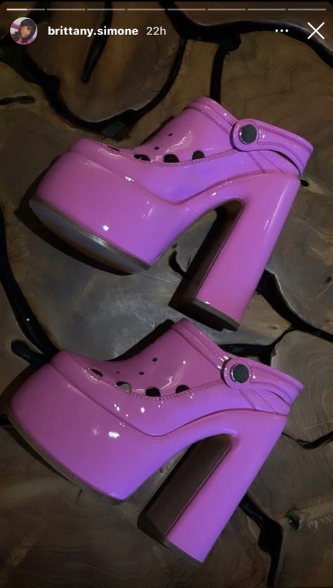 Crocs High Heels, Unconventional Clothing, High Heel Crocs, Heel Crocs, Shoe Hacks, Slay Outfits, Shoes Hack, Rose Shoes, Digital Footprint