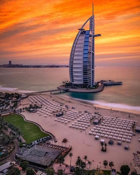 Dubai Sunset, برج العرب, Dubai Travel Guide, Dubai Beach, Dubai Architecture, Burj Al Arab, Dubai Hotel, Dubai City, Dubai Life