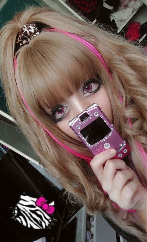 Gyaru Makeup Aesthetic, Tsuyome Makeup, Pink Gyaru Makeup, Gyaruo Hair, Tsuyome Gyaru Makeup, Agejo Gyaru Makeup, Rokku Gyaru Makeup, Agejo Gyaru Fashion, Hime Gyaru Makeup