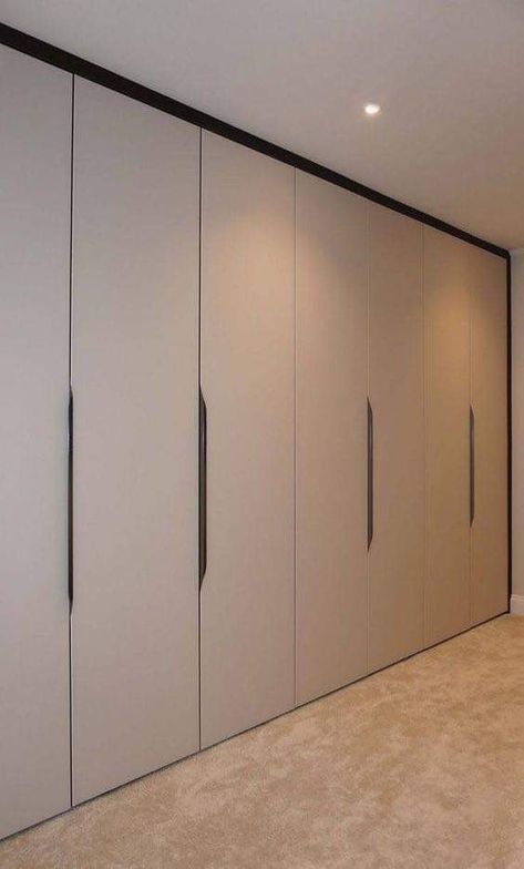 Sliding Door Wardrobe Designs, Wooden Wardrobe Design, Bedroom Cupboard, Modern Cupboard Design, Wardrobe Door Designs, Luxury Closets Design, Bedroom Cupboard Designs, Wardrobe Interior Design, Closet Layout