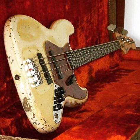 a very worn J bass Bass Guitars For Sale, Acoustic Bass Guitar, Bass Guitar Lessons, Fender Precision Bass, Fender Jazz Bass, Fender Jazz, Vintage Bass, Bass Music, Guitar Gear