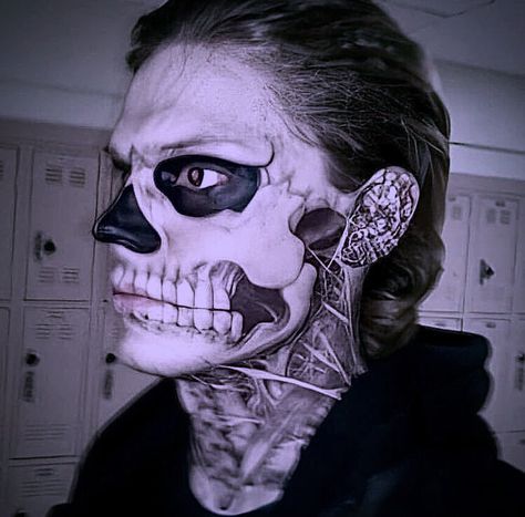 Ahs Skull Makeup, Evan Peters American Horror Story, Halloweenský Makeup, Witty Sayings, Skeleton Face, Tate Langdon, Skeleton Makeup, Play On Words, Horror Makeup