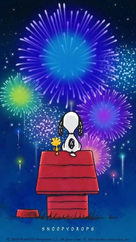 Snoopy Happy New Year, Snoopy New Year, Snoopy Funny, Charlie Brown Snoopy, Snoopy Images, Peanuts Cartoon, Snoopy Wallpaper, New Year Wallpaper, Snoopy Quotes