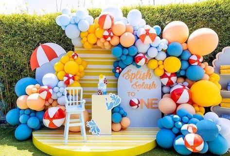 1st Birthday Pool Party Ideas, Splash Party Ideas, Summer Fun Party Ideas, Pool Party Theme Birthday, Splish Splash Birthday Party, Splish Splash Party, Minions Birthday Theme, Gelato Cart, Pool Party Cakes