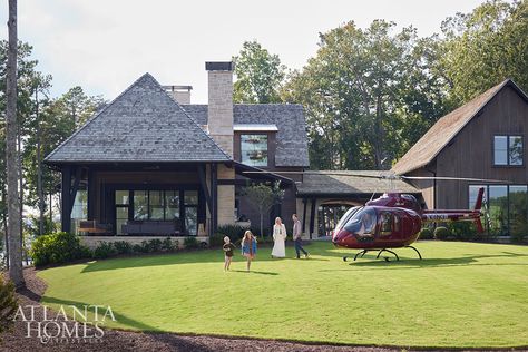 Built by Will Hines of Keeoco Development, Inc. with landscape design by Alex Smith, the Whitley family’s Lake Keowee, South Carolina, home is a respite for guests and family alike. Lake Keowee South Carolina, Atlanta Homes And Lifestyles, Alex Smith, Lake Keowee, South Carolina Homes, French Limestone, Custom Dining Tables, Atlanta Homes, Water Views