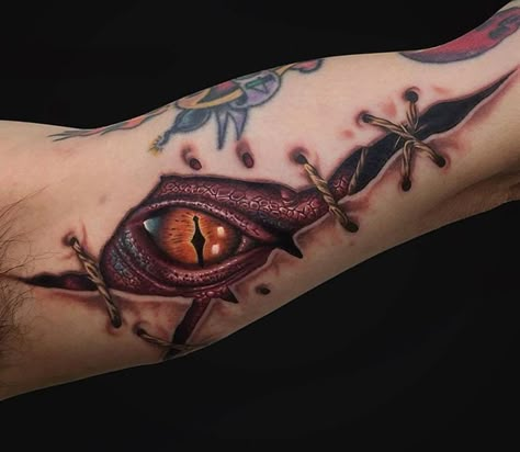 Ripped Skin Smaug Dragon Dragon Eye Tattoo, Skin Tear Tattoo, Ripped Skin Tattoo, Reptile Eye, Rip Tattoo, Backpiece Tattoo, Dragon Tattoos For Men, Small Dragon Tattoos, Airbrush Tattoo