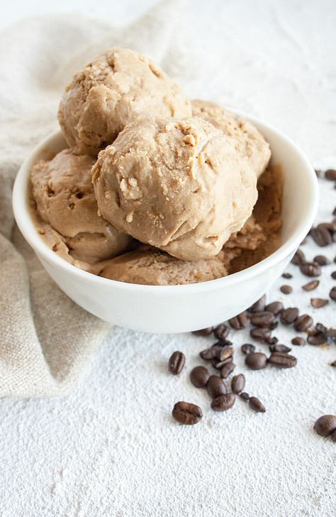 Vegan Coffee Ice Cream - This creamy no-churn ice cream is a coffee lover's dream. It's made in minutes. It's waiting for it to freeze that's the hard part. #coffeeicecream #veganicecream #nochurnicecream Dairy Free Coffee Ice Cream, Vegan Coffee Ice Cream, 21 Day Fix Desserts, Coffee Ice Cream Recipe, Weight Watcher Desserts, Dairy Free Coffee, Vegan Ice Cream Recipe, Vegan Coffee, Dairy Free Ice Cream