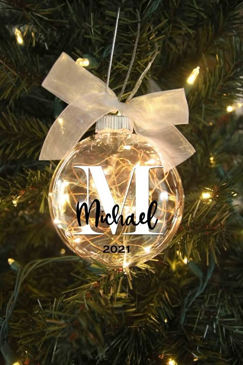 Personalized Lighted Christmas Ornament gift idea for family friends newlyweds parents and grandparents decor idea 2024 Ornaments, Customized Gift Ideas, Name Ornaments, Glitter Ornaments Diy, Idee Cricut, Christmas Light Ornament, Business Christmas, Clear Ornaments, Cricut Christmas