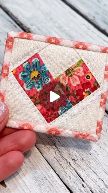 Lesley on Instagram: "I love…🩷….. mini quilts!  . What do you love???  I love the Micro Mini Sew Along! Join in the fun with me for the remainder of the month and create a super sweet (and of course super tiny) micro mini quilt measuring 8” or less! Post it using the hashtag #microminisal for a chance to win some wonderful prizes! Special thanks to our sponsors for this week; @olisohome and @fairfieldworld !! And….Stay tuned for a special challenge day tomorrow!!!! 🤩 . #miniquilts #miniquilt #microminisal #mini #miniature #sewcute #quilting #quilter #quiltlove #ilovetosew #quiltersofinstagram #modernquilter #maker #sewinglife #quiltfabric #scrapquilt #scrappyquilt #scrapquilt #quiltblock #creative #sewcreative #quiltalong #sewalong #quilts #quiltsofinstagram" Mini Quilts Miniatures, Micro Mini Quilts, Miniature Quilts Minis Free Pattern, Micro Mini Quilt Pattern, Miniature Blanket, Minky Couture Mini Blanket, Micro Mini Junk Journal, Miniature Quilts, Micro Mini