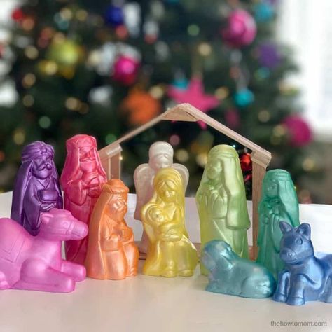 Rainbow Christmas Tree, Christmas Cones, Rainbow Christmas, Rainbow Paint, Rainbows Christmas, Christmas Decorations For Kids, Christmas Craft Projects, Diy Christmas Decorations, Nativity Crafts