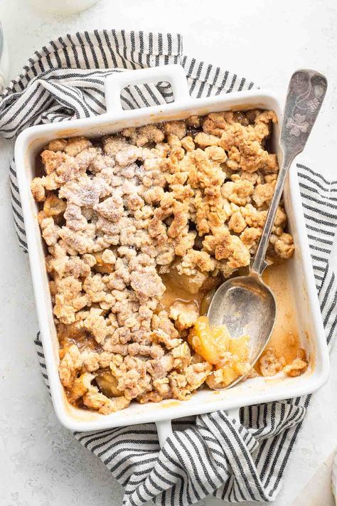 Small apple crisp in small baking dish. Apple Crisp For Two, Apple Crisp No Oats, Classic Fall Desserts, Gluten Free Apple Crisp, Recipe For Two, Dessert For Two, Recipe Dessert, Oats Recipe, Apple Crisp Recipes